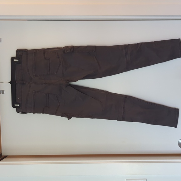 American Eagle High-Rise cargo Jegging - Picture 2 of 5